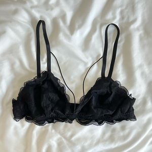 Victoria’s Secret black lace bralette